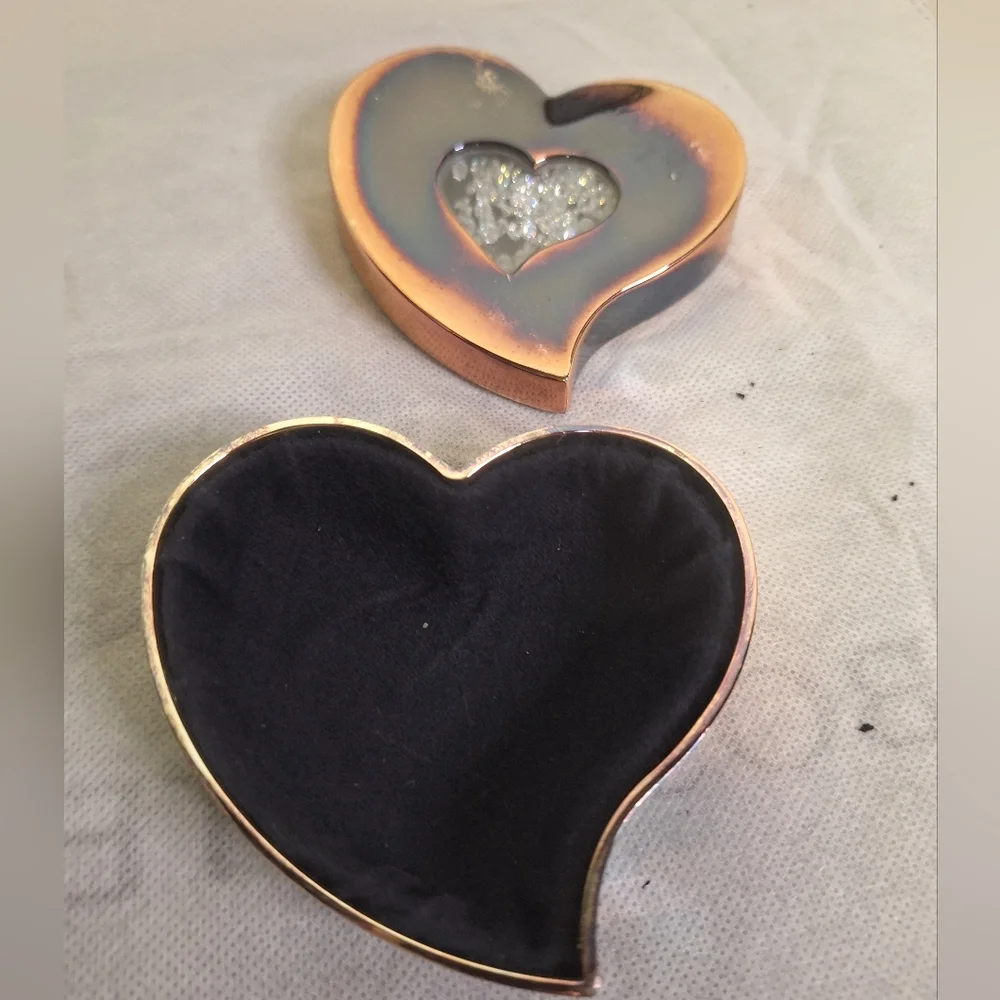 Heart-Shaped Metallic Trinket Dish - Iridescent Copper 4
